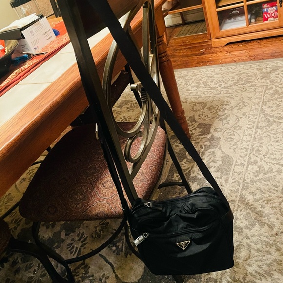 Authentic Black  Nylon  PRADA   Crossbody Bag Messenger bag Bag - Picture 1 of 10